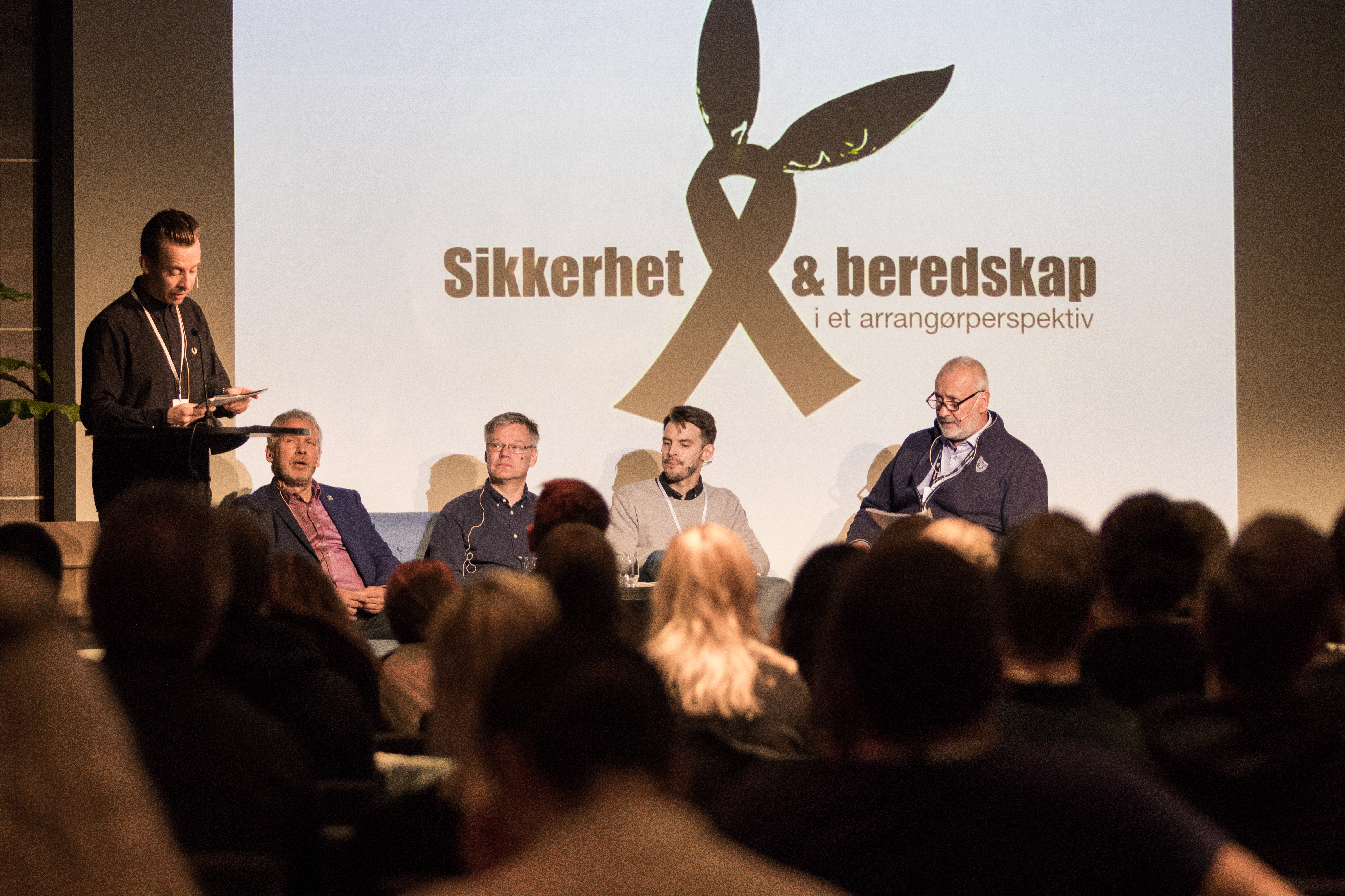 Illustrasjonsbilde: Fra samtale om sikkerhet og beredskap på Arrangørkonferansen 2017. Foto: Ida Hermine Wikøren.