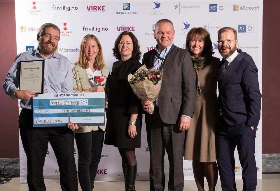 De frivillige i Kirkens SOS får Frivillighetsprisen 2017 fordi de i en årrekke har bidratt til å skape et varmere samfunn, og utvilsomt har berørt mange enkeltmenneskers liv. Foto: André Skjelin.