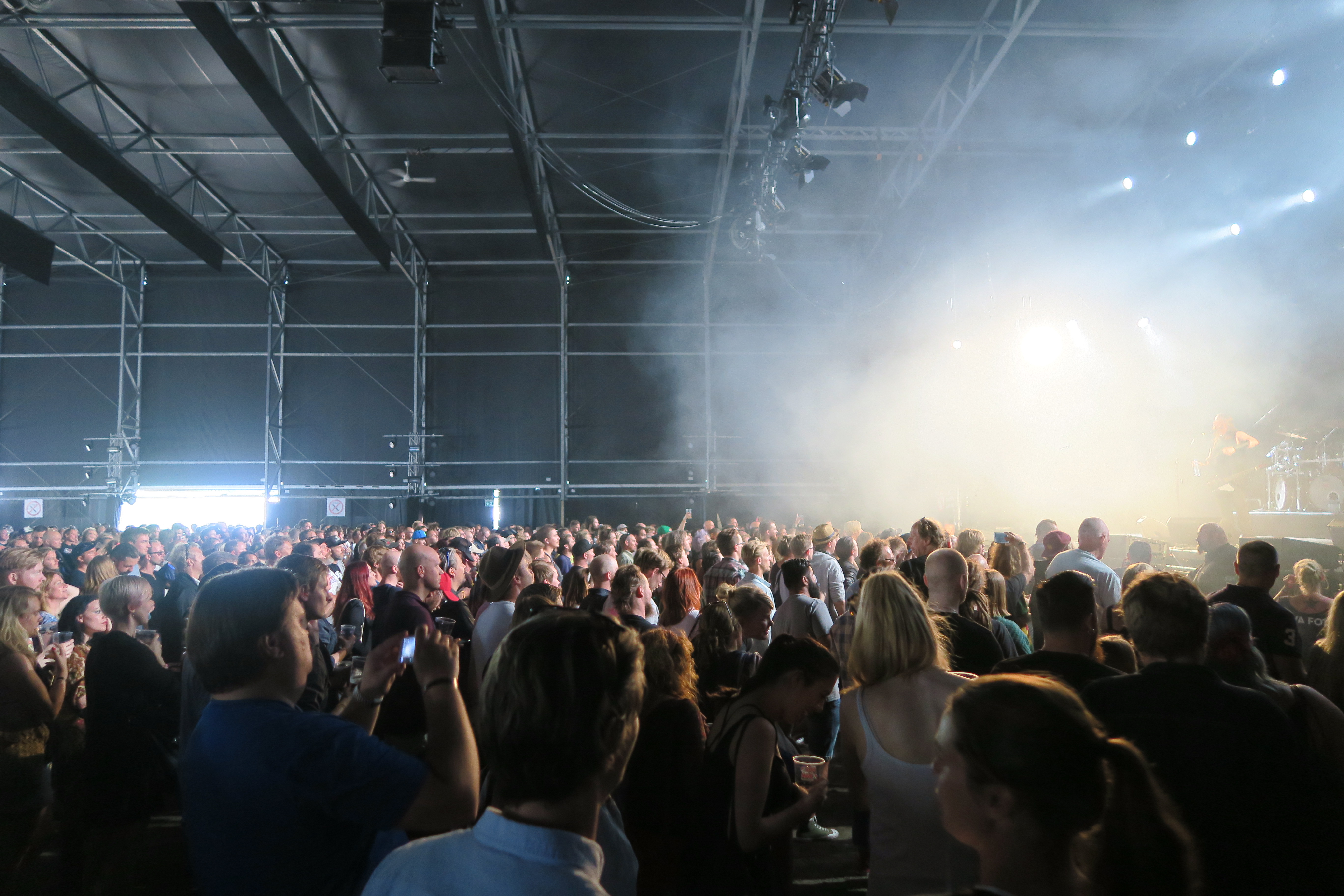 Hvordan blir festivalsommeren 2021? Illustrasjonsbilde fra Øyafestivalen 2015. Foto: Andreas Feen Sørensen / NKA